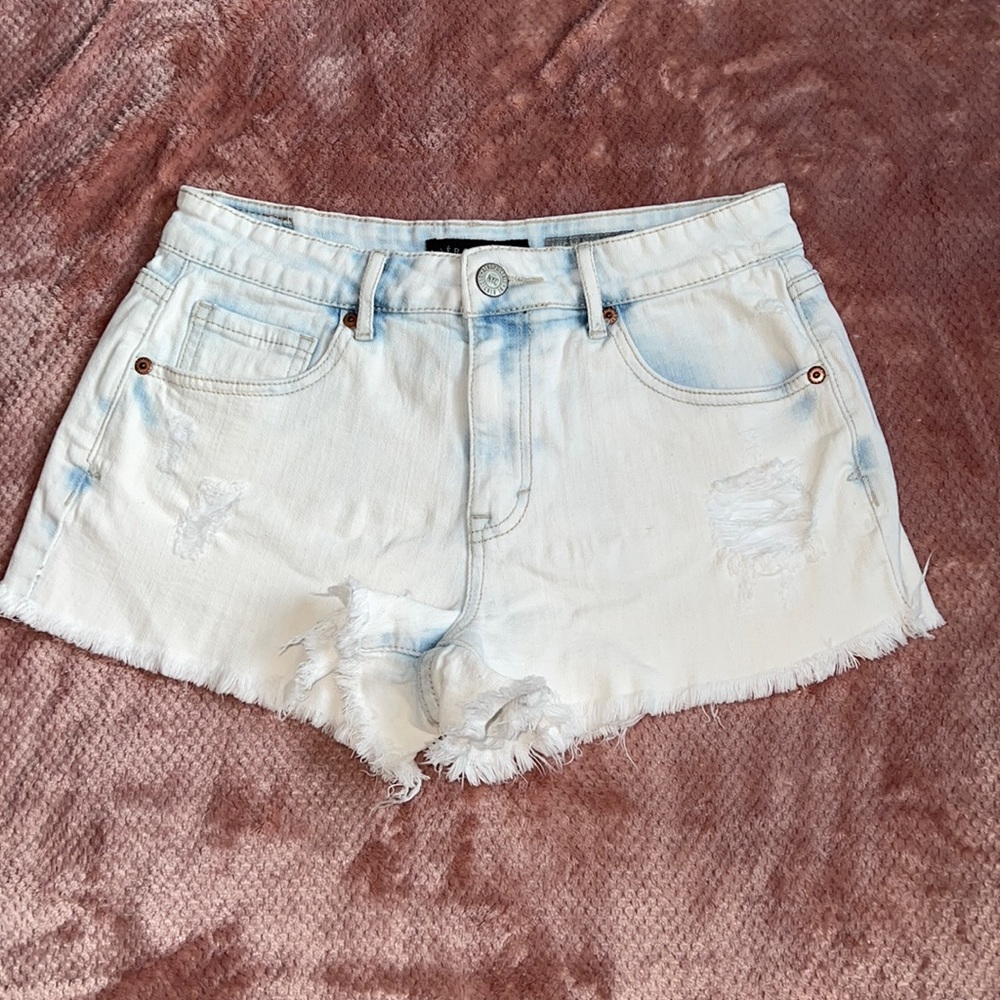 Womans White Washed Distressed High Waisted Shorty